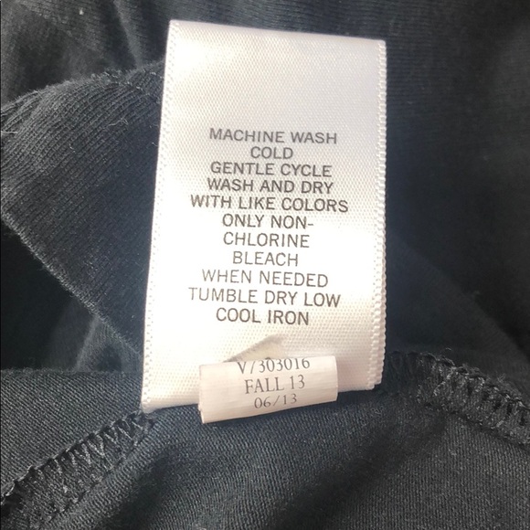 Banana Republic black top with gathers size medium - Picture 4 of 4